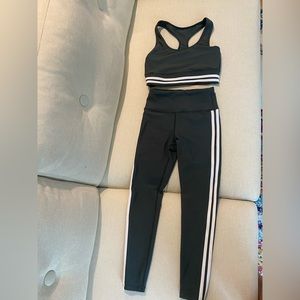 Aqua workout set in Green with white stripes! Excellent condition